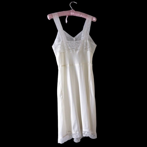 𝅺40s Ivory‎ Nylon & Lace Slip Dress S - Picture 6 of 9